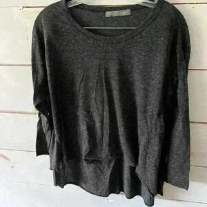 Finn & Clover medium pullover Heather gray high-low top, GUC,casual, activewear